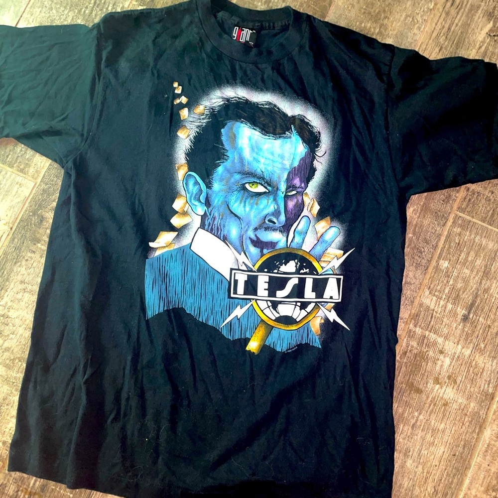RARE Tesla 1992 tour shirt